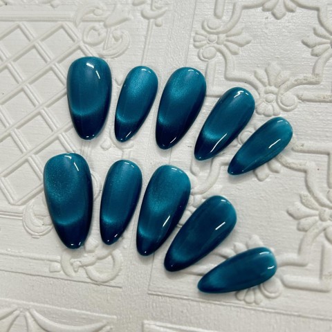 Glazed cyan cat eyes