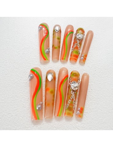 Eye-catching orange and green personality